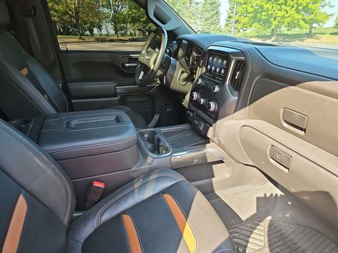 Used 2020 GMC Sierra 1500 AT4 w/ AT4 Premium Package AWD/4WD image 10