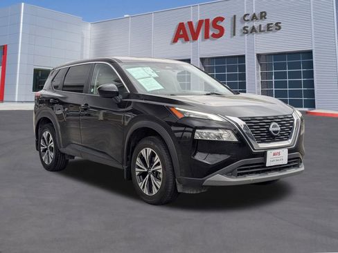 Used 2023 Nissan Rogue SV image 9