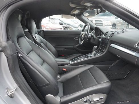 Used 2023 Porsche 718 Boxster S w/ Sport Chrono Package RWD image 26