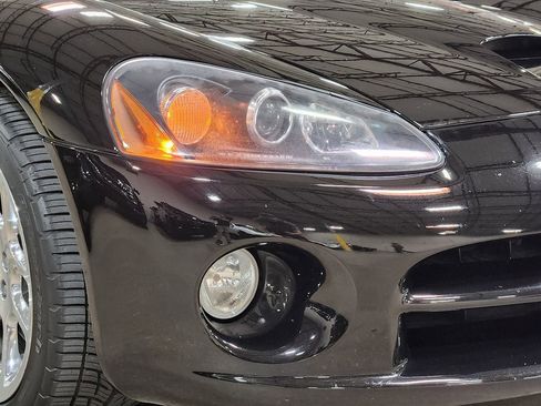 Used 2003 Dodge Viper SRT-10 RWD image 13