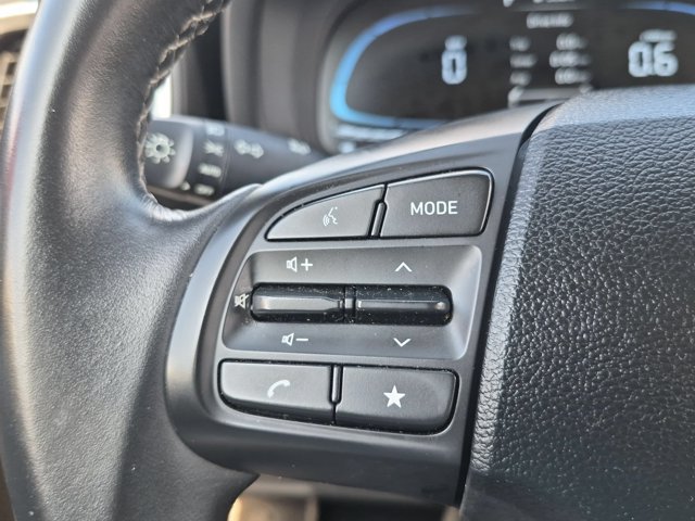 Used 2025 Hyundai Venue SEL FWD image 11
