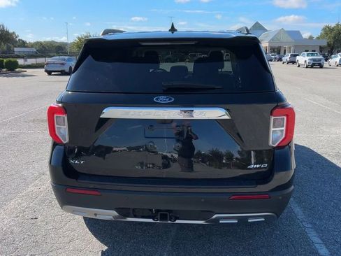 Used 2022 Ford Explorer XLT w/ Equipment Group 202A image 48