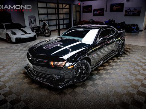 Used 2015 Chevrolet Camaro Z/28 RWD image 9