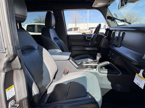 Used 2022 Ford Bronco Outer Banks image 30