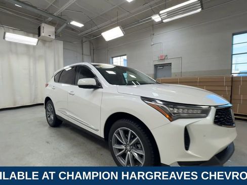 Used 2023 Acura RDX w/ Technology Package image 2