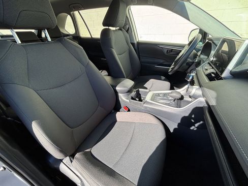Used 2025 Toyota RAV4 LE image 36