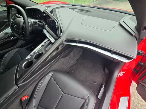 Used 2026 Chevrolet Corvette Stingray Coupe w/ 1LT RWD image 22