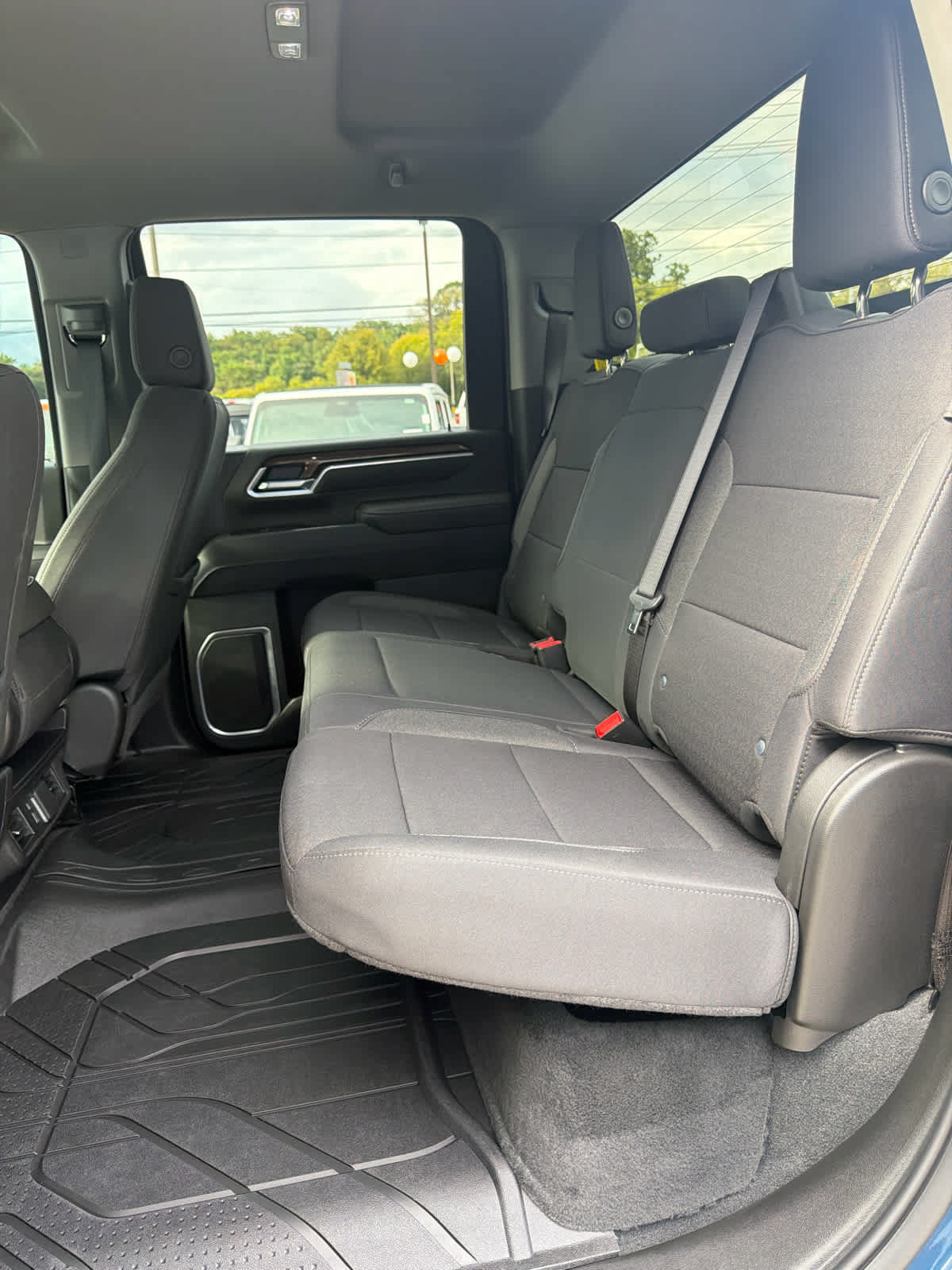Used 2026 Chevrolet Silverado 3500 LT w/ All Star Edition AWD/4WD image 12