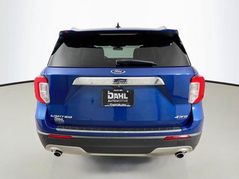 Used 2022 Ford Explorer Limited w/ Equipment Group 301A AWD/4WD image 12