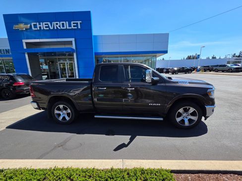 Used 2019 RAM 1500 Laramie w/ Trailer Tow Group AWD/4WD image 4