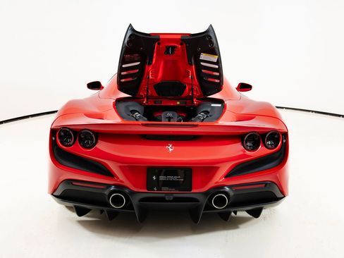 Certified 2021 Ferrari F8 Tributo image 35