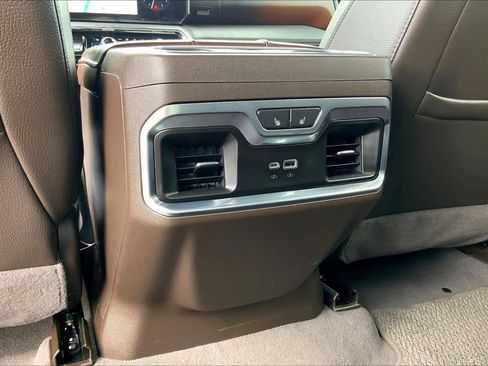 Used 2024 GMC Sierra 2500 Denali AWD/4WD image 68