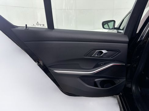 Used 2025 BMW 330i Sedan RWD image 27
