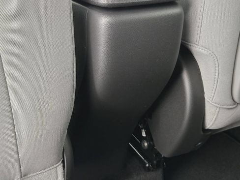 New 2026 Chevrolet TrailBlazer LT w/ LT Cold Weather Package FWD image 32