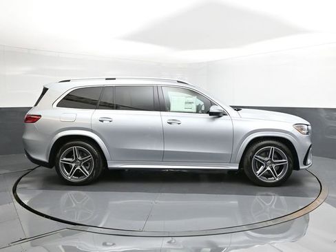 Used 2025 Mercedes-Benz GLS 450 4MATIC image 26