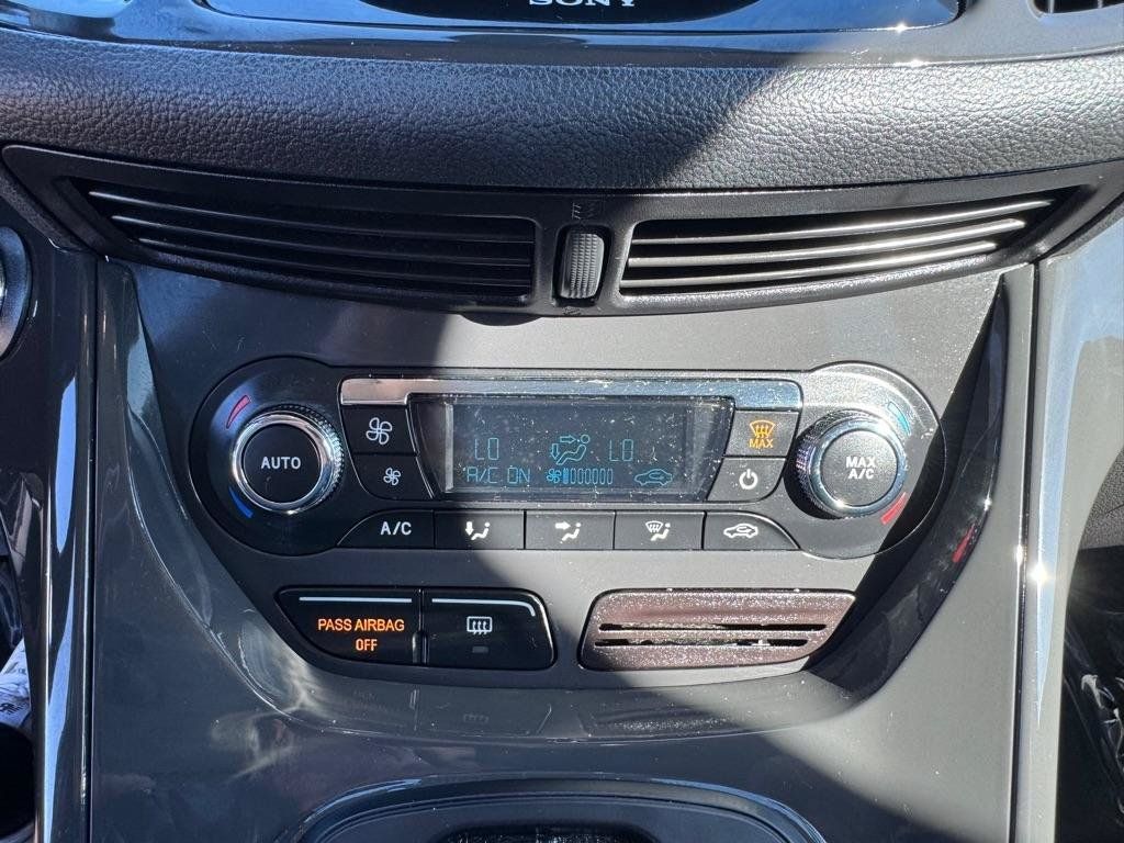 Used 2016 Ford Escape Titanium AWD/4WD image 36