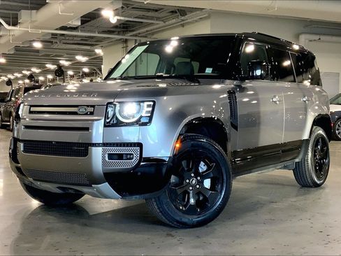 Used 2023 Land Rover Defender 110 X-Dynamic SE image 1