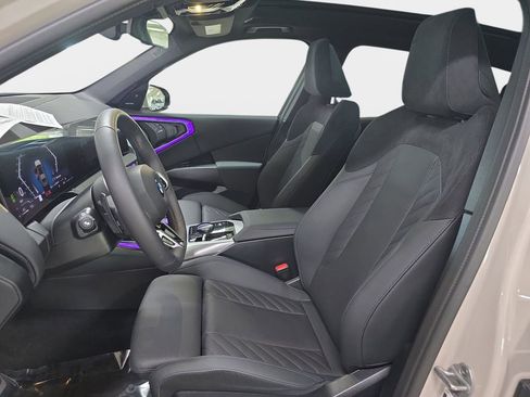 Used 2025 BMW X3 xDrive30i w/ Premium Package image 17