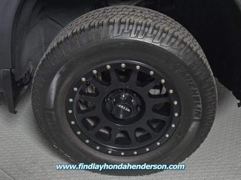 Used 2020 Chevrolet Silverado 1500 LT Trail Boss AWD/4WD image 12