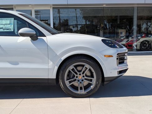 New 2026 Porsche Cayenne AWD/4WD image 11