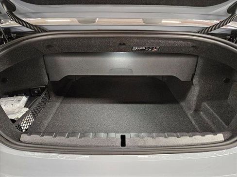 Used 2024 BMW M440i Convertible w/ Premium Package image 6