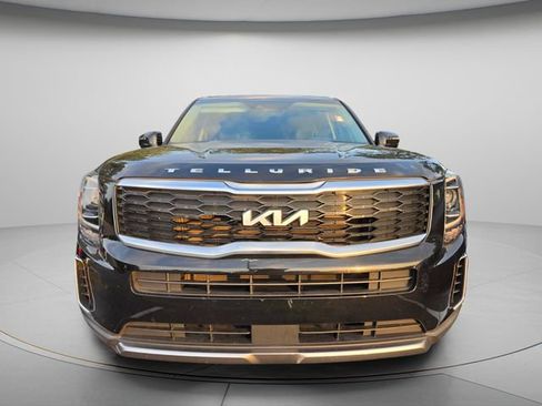 Used 2022 Kia Telluride S FWD image 3
