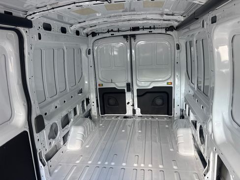 New 2026 Ford Transit 250 148 Medium Roof Extended AWD image 13