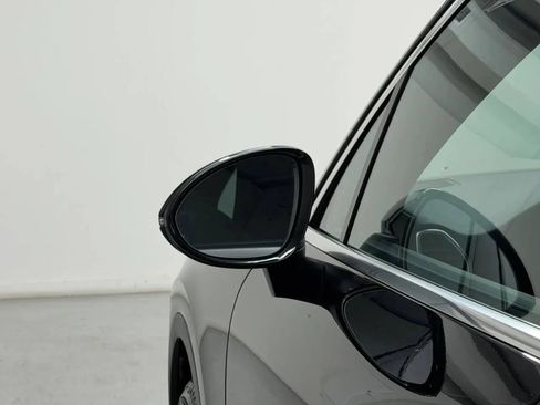 Used 2022 Porsche Cayenne AWD/4WD image 46