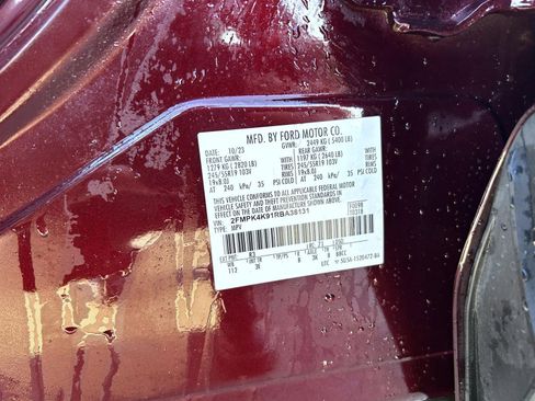 Used 2024 Ford Edge Titanium image 25