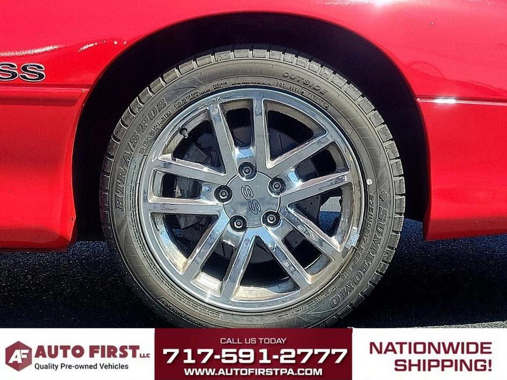 Used 2002 Chevrolet Camaro Z28 w/ SS Performance/Appearance Pkg RWD image 8