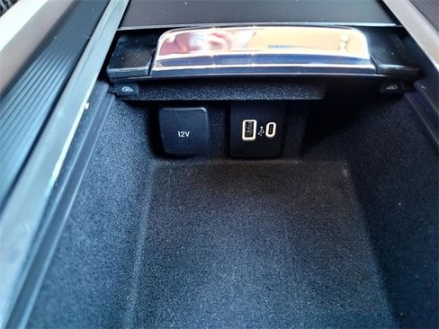 Used 2024 Lincoln Corsair FWD image 17