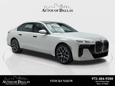 Used 2023 BMW 740i image 1