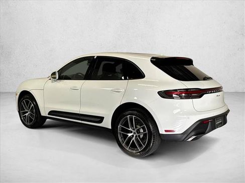 Certified 2026 Porsche Macan AWD/4WD image 3