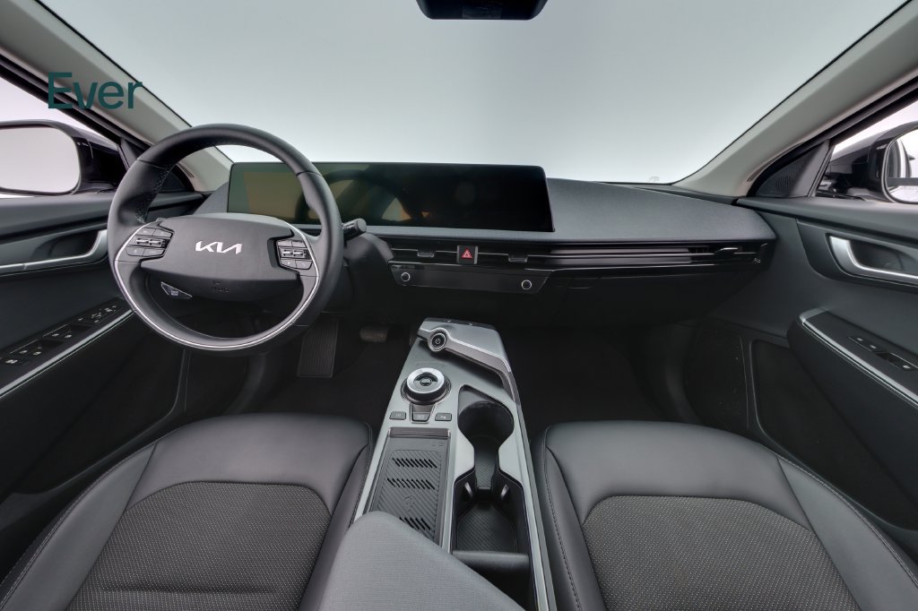 Used 2024 Kia EV6 Light RWD image 26