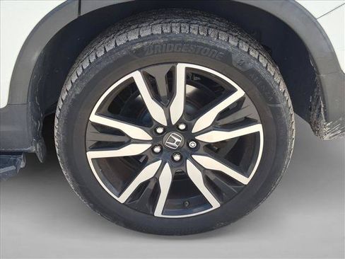 Used 2021 Honda Pilot Elite image 16