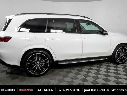 Used 2022 Mercedes-Benz GLS 450 4MATIC image 2
