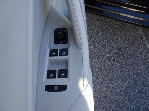 Used 2019 Volkswagen Jetta SE image 13