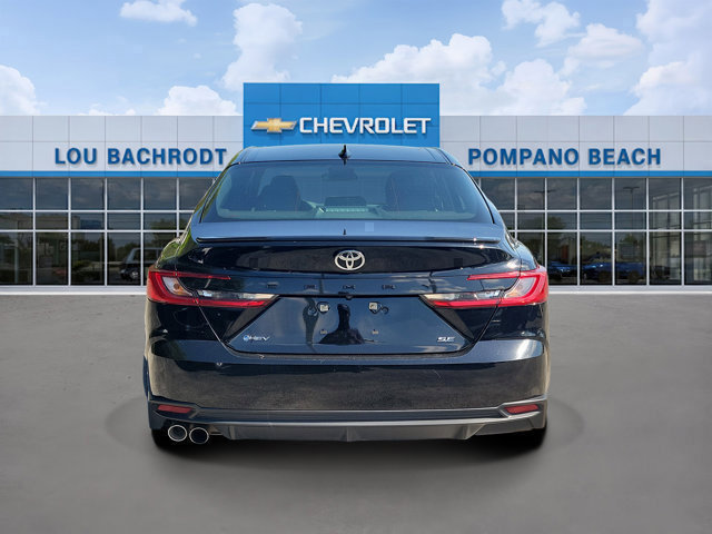 Used 2025 Toyota Camry SE FWD image 4