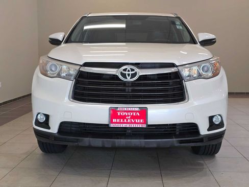 Used 2015 Toyota Highlander XLE AWD/4WD image 6