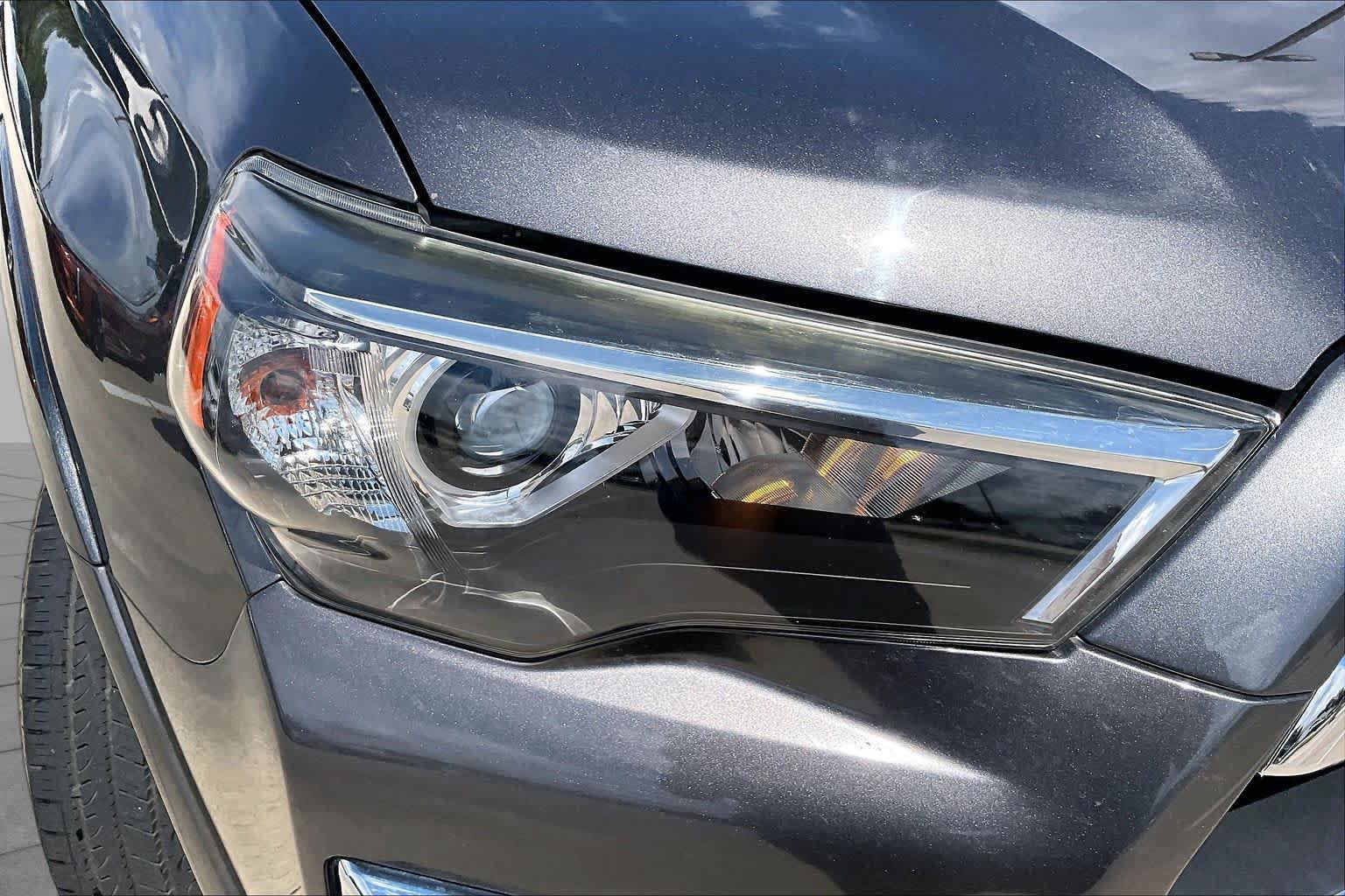 Used 2021 Toyota 4Runner Limited AWD/4WD image 50