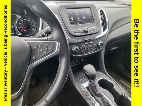 Used 2022 Chevrolet Equinox LT AWD/4WD image 17