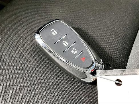 Used 2017 Chevrolet Malibu LT w/ Driver Confidence Package image 9