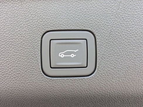 New 2026 Chevrolet Tahoe High Country AWD/4WD image 14