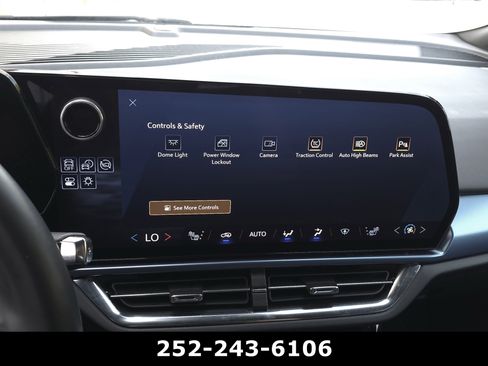 Used 2025 Chevrolet Equinox EV LT w/ Convenience Package FWD image 17