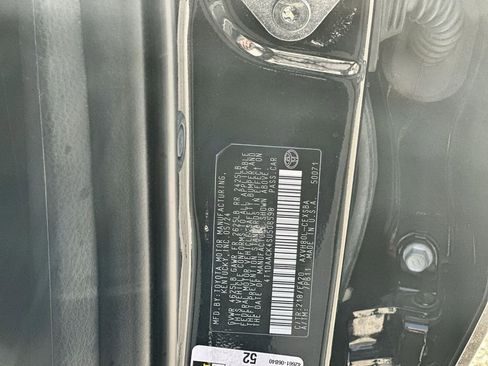 Used 2025 Toyota Camry SE image 32