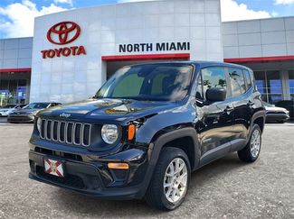 Used 2023 Jeep Renegade Latitude video 2