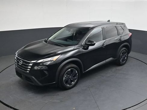 Used 2025 Nissan Rogue SV FWD image 31