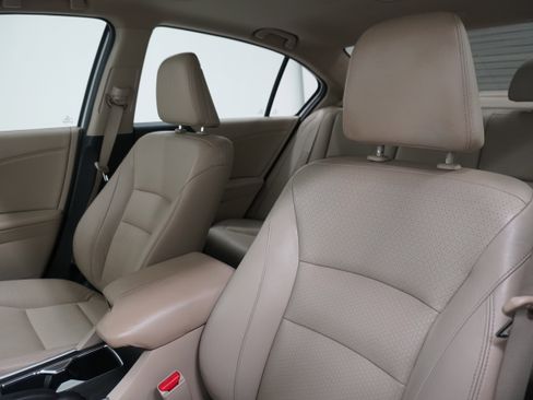 Used 2015 Honda Accord EX-L image 11