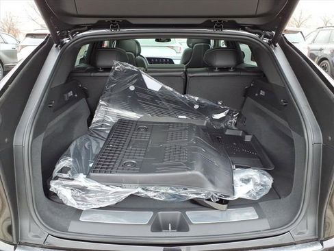 New 2026 Cadillac Lyriq Luxury w/ LPO, Floor Liner Package image 19