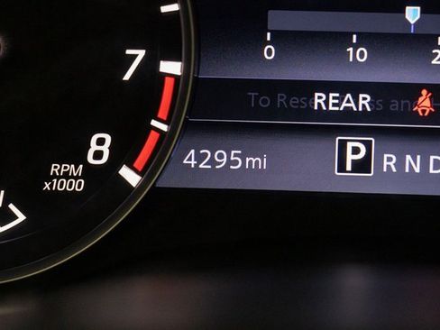 Used 2024 Nissan Frontier SL w/ Technology Package image 32